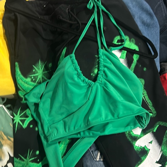 Edikted green crop top - Picture 2 of 2